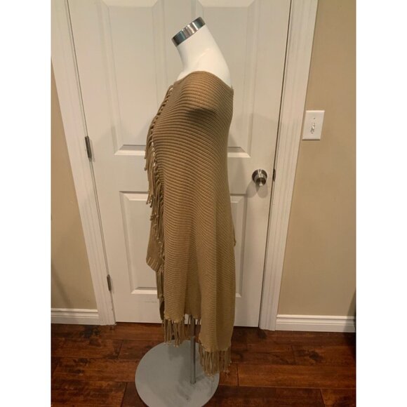 BCBG Max Azria Light Brown Rib Knit Fringe Trim Poncho  Size OS - Picture 5 of 7
